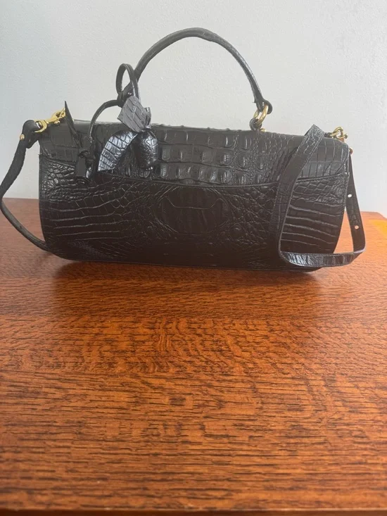 Brahmin Black Croc-Embossed Barrel Bag with Crossbody Strap - Picture 5 of 15